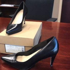 Classic back leather pump